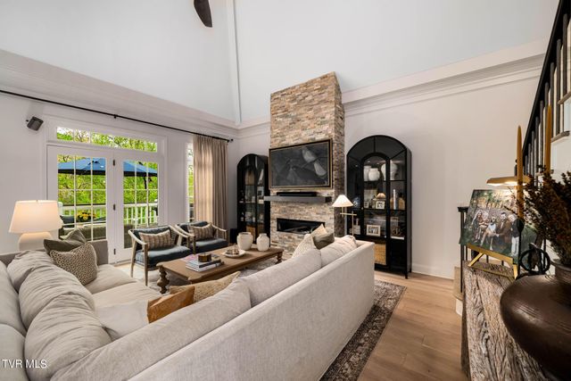 112 Black Thorn Drive, Jonesborough, TN 37659