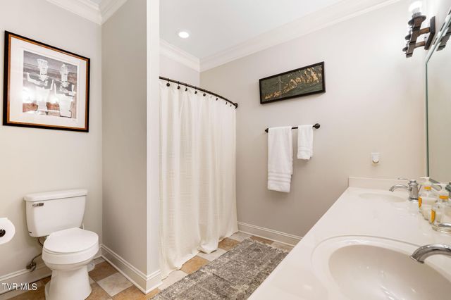 112 Black Thorn Drive, Jonesborough, TN 37659