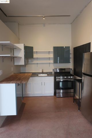 3403 Harlan St, Oakland, CA 94608