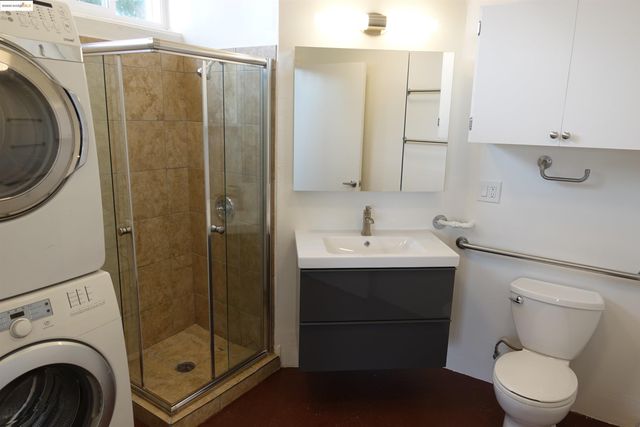 3403 Harlan St, Oakland, CA 94608