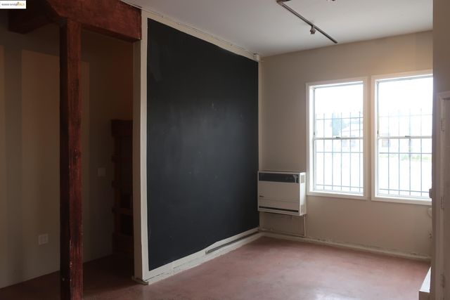 3403 Harlan St, Oakland, CA 94608