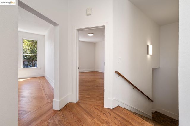 3403 Harlan St, Oakland, CA 94608