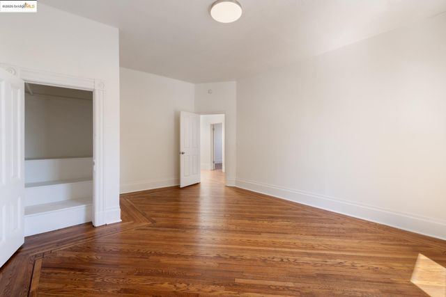 3403 Harlan St, Oakland, CA 94608