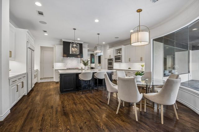4817 Linden Street, Bellaire, TX 77401