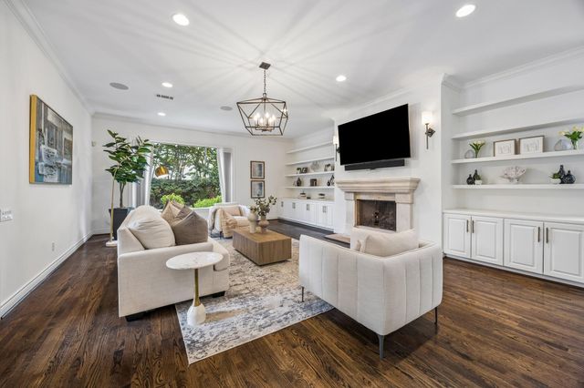 4817 Linden Street, Bellaire, TX 77401