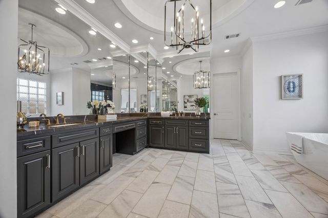 4817 Linden Street, Bellaire, TX 77401