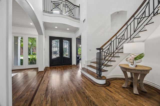 4817 Linden Street, Bellaire, TX 77401