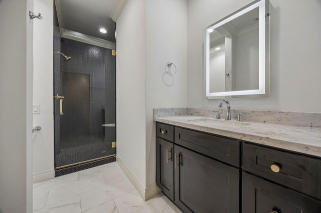 4817 Linden Street, Bellaire, TX 77401