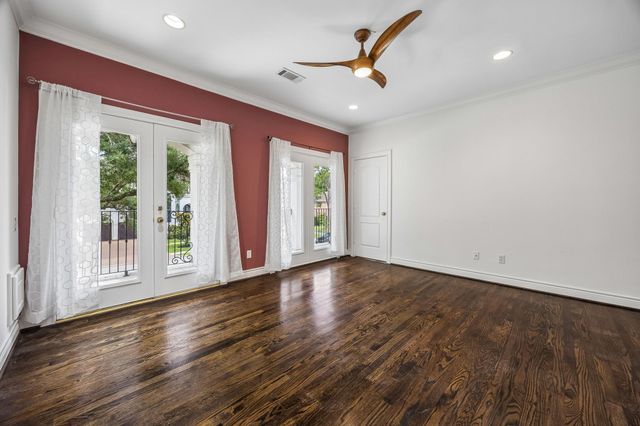 4817 Linden Street, Bellaire, TX 77401