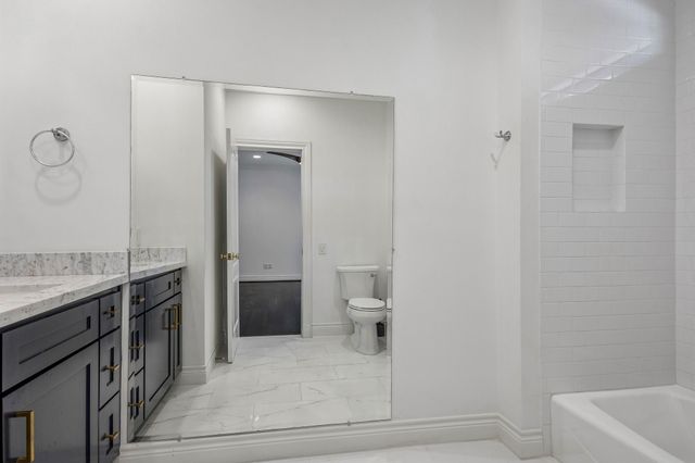 4817 Linden Street, Bellaire, TX 77401
