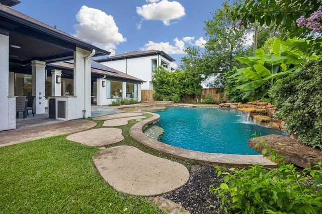 4817 Linden Street, Bellaire, TX 77401