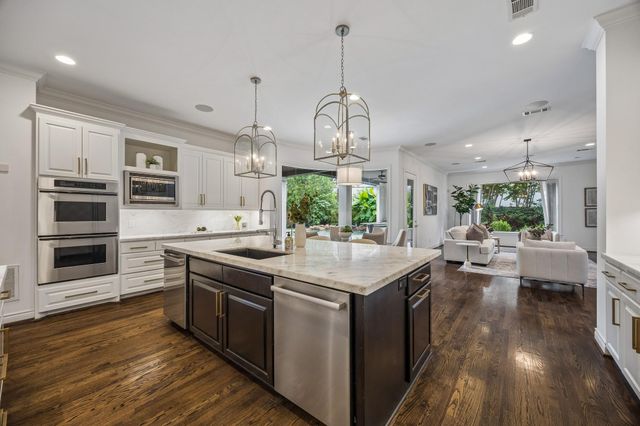 4817 Linden Street, Bellaire, TX 77401