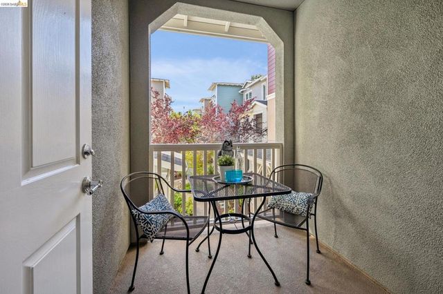 2101 Jetty Dr, Richmond, CA 94804