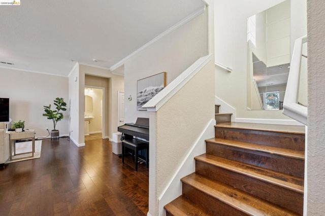 2101 Jetty Dr, Richmond, CA 94804