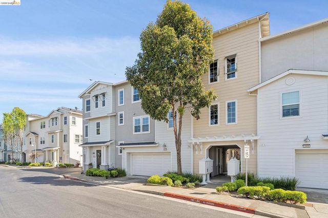 2101 Jetty Dr, Richmond, CA 94804