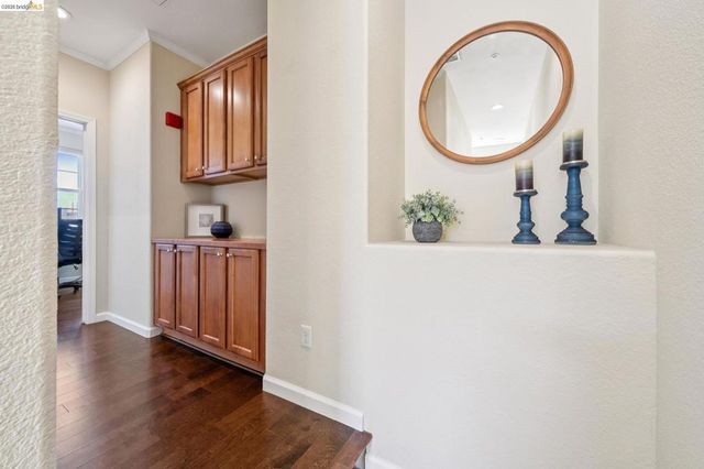 2101 Jetty Dr, Richmond, CA 94804