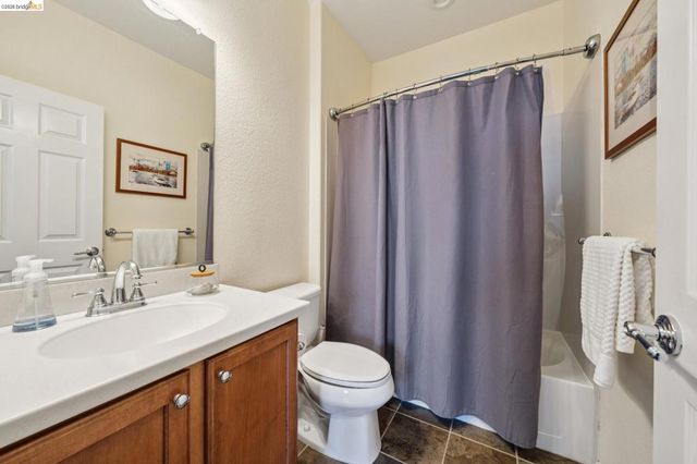 2101 Jetty Dr, Richmond, CA 94804