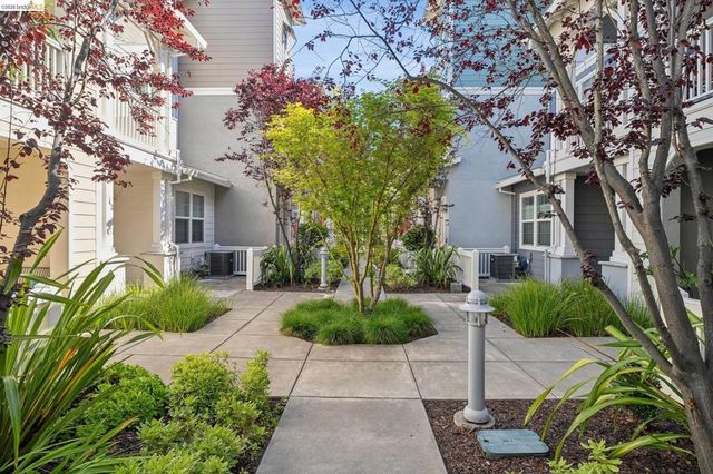 2101 Jetty Dr, Richmond, CA 94804