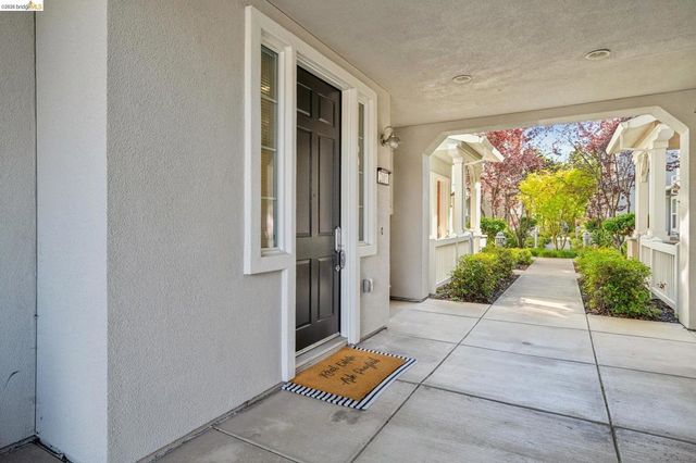 2101 Jetty Dr, Richmond, CA 94804