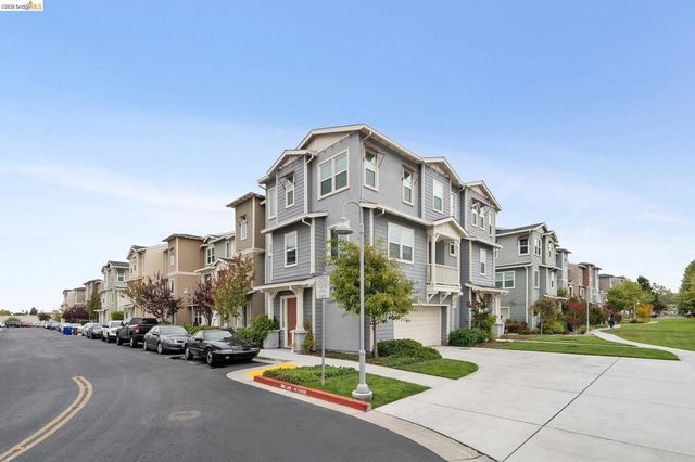 2101 Jetty Dr, Richmond, CA 94804