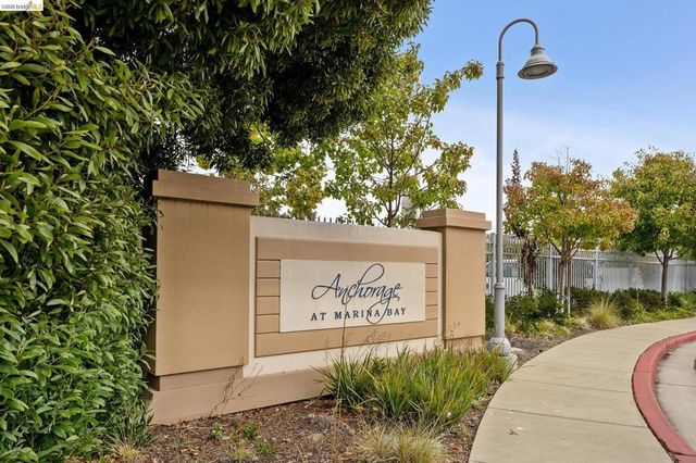 2101 Jetty Dr, Richmond, CA 94804