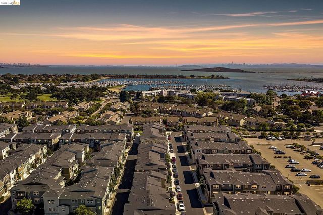 2101 Jetty Dr, Richmond, CA 94804