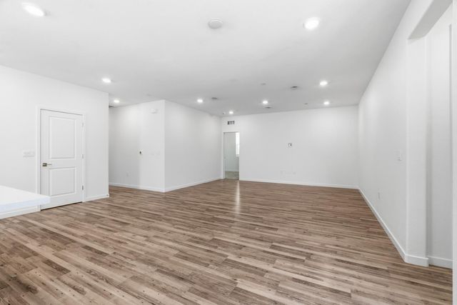 8256 Seahorse Way, Elk Grove, CA 95757