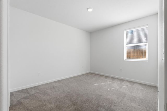 8256 Seahorse Way, Elk Grove, CA 95757