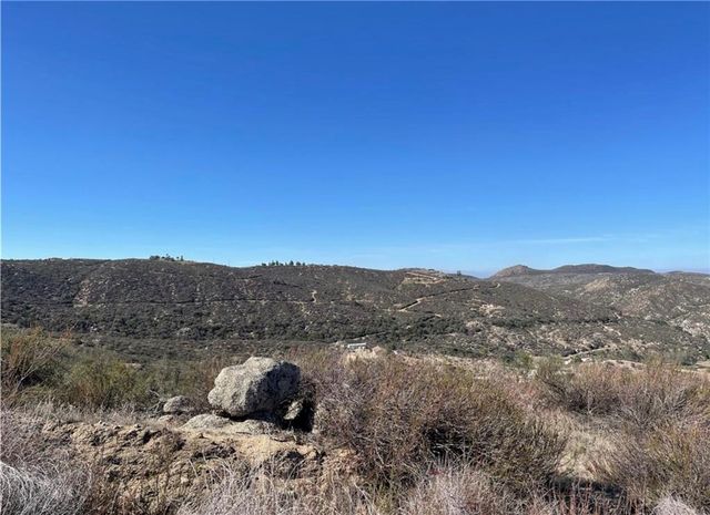 7 Martin Road, Hemet, CA 92544