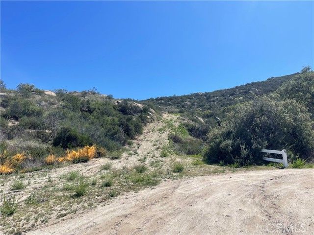 7 Martin Road, Hemet, CA 92544