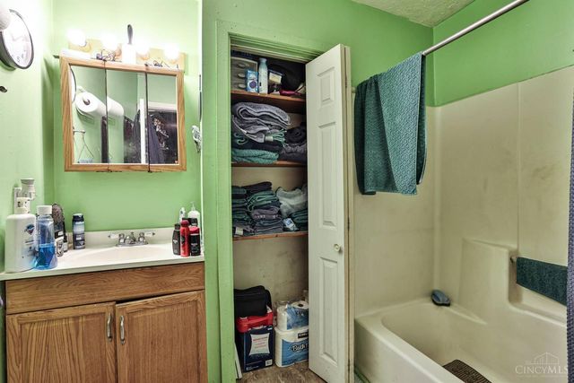8524 Main Street, Butlerville, OH 45162