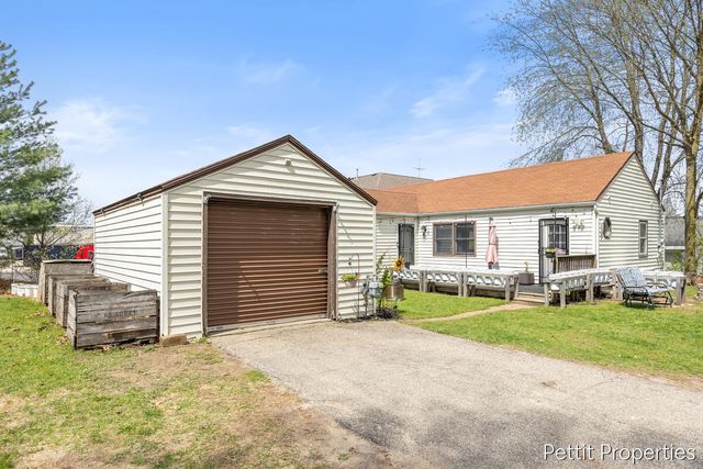 5023 Vernor Avenue NE, Grand Rapids, MI 49525