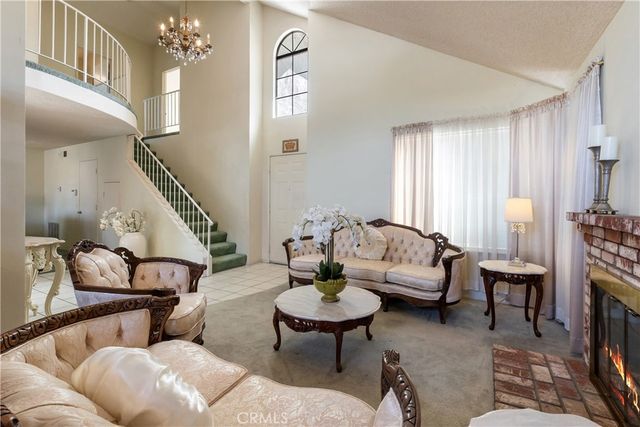 1327 Melville Drive, Riverside, CA 92506