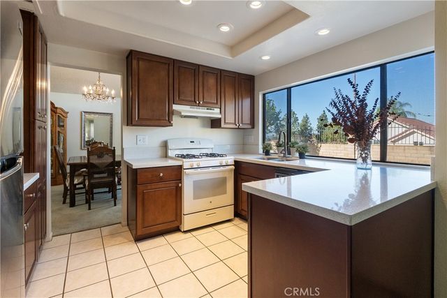 1327 Melville Drive, Riverside, CA 92506