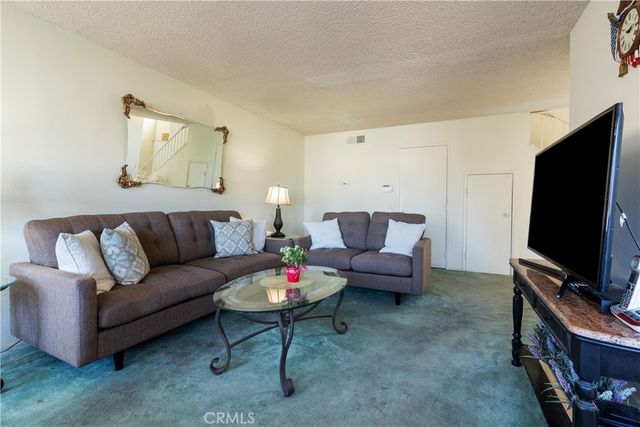 1327 Melville Drive, Riverside, CA 92506