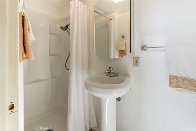 1327 Melville Drive, Riverside, CA 92506