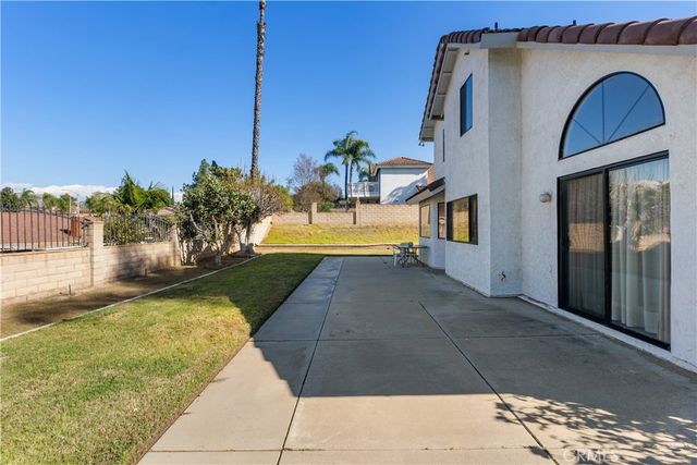 1327 Melville Drive, Riverside, CA 92506
