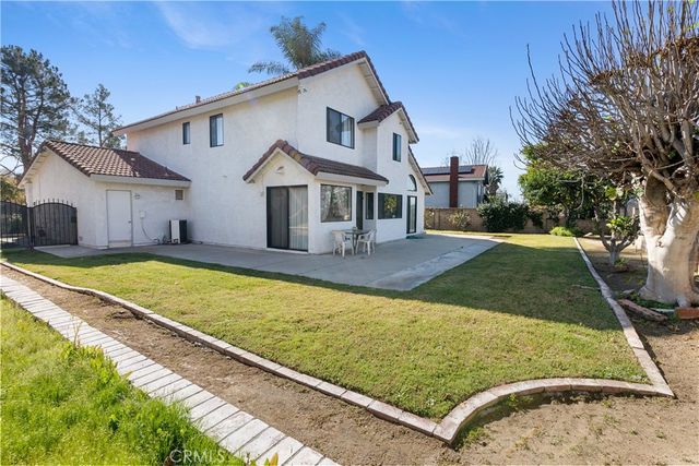 1327 Melville Drive, Riverside, CA 92506