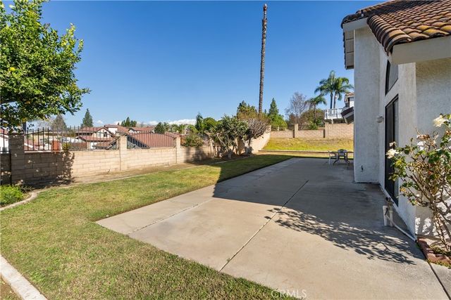 1327 Melville Drive, Riverside, CA 92506