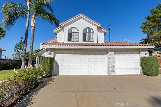 1327 Melville Drive, Riverside, CA 92506