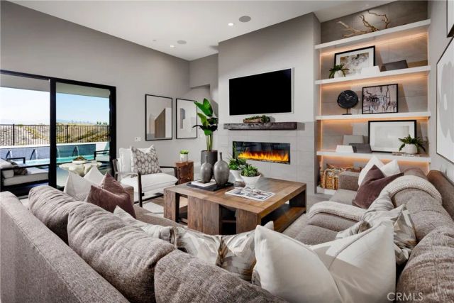 29975 N Avenida Sierra Madre, Valencia, CA 91354