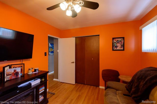 8913 Appleton Street, Redford Charter Township, MI 48239