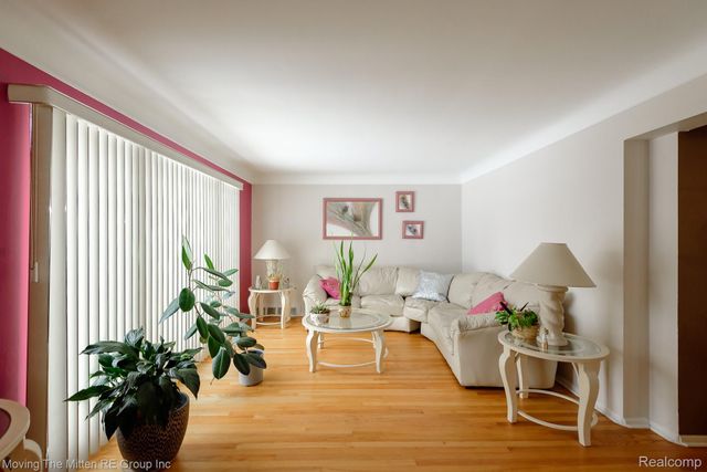 8913 Appleton Street, Redford Charter Township, MI 48239