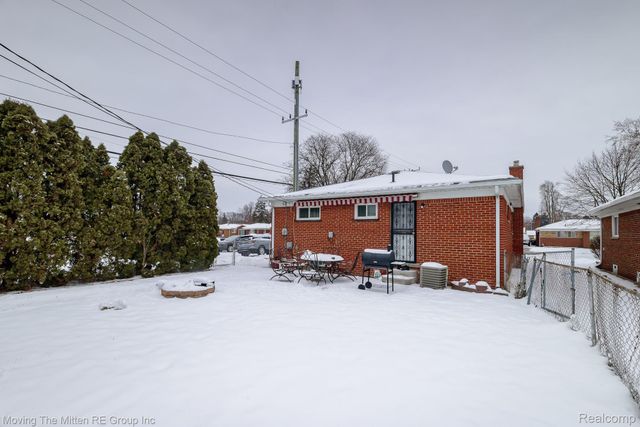 8913 Appleton Street, Redford Charter Township, MI 48239