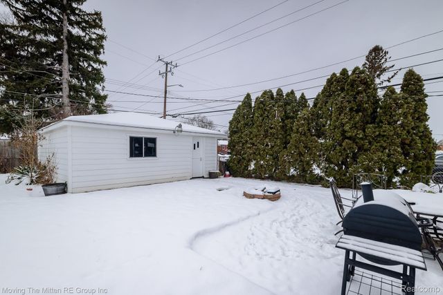 8913 Appleton Street, Redford Charter Township, MI 48239