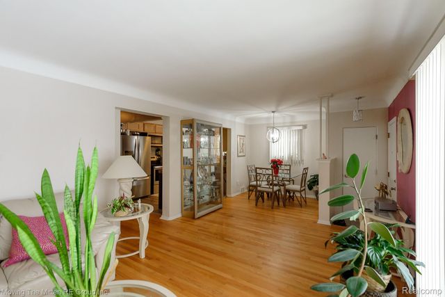 8913 Appleton Street, Redford Charter Township, MI 48239