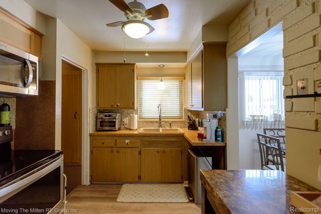 8913 Appleton Street, Redford Charter Township, MI 48239