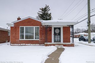 8913 Appleton Street, Redford Charter Township, MI 48239