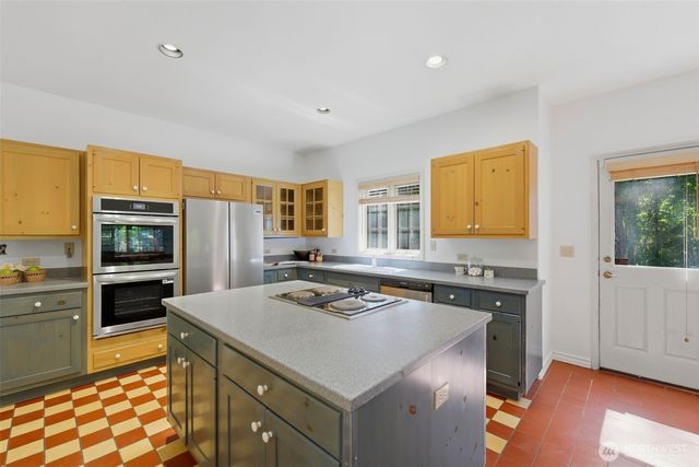 306 Keach Loop, Steilacoom, WA 98388