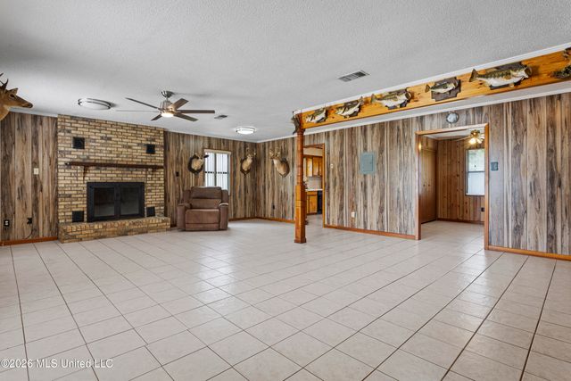 18016 Mustang Place, Gulfport, MS 39503